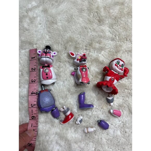 Five Nights At Freddy’s parted figures not complete - Picture 2 of 4